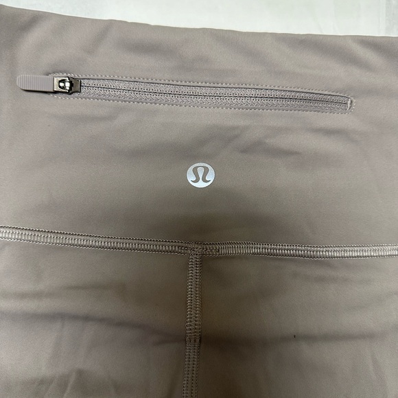 Lululemon Speed Wunder Tight Asym Half Moon Light Chrome - Picture 5 of 7
